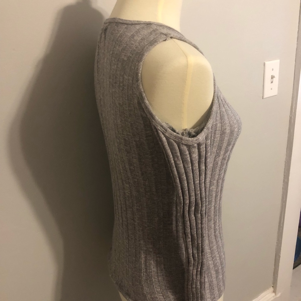 Hollister cold shoulder sweater - Picture 2 of 3